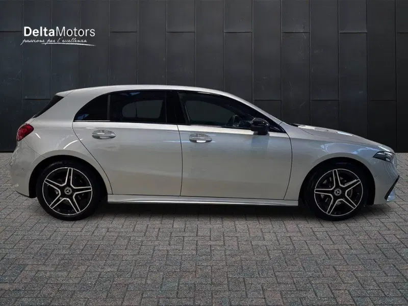 Mercedes-Benz Classe A Sedan nuova a Rimini (5)