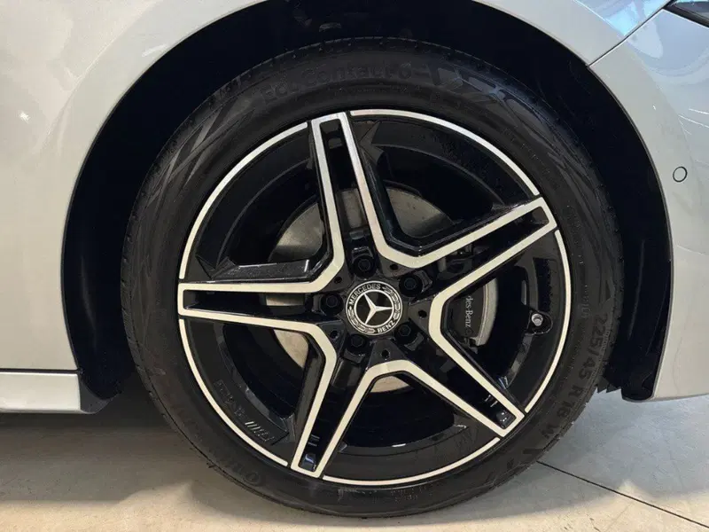 Mercedes-Benz Classe A Sedan nuova a Rimini (8)