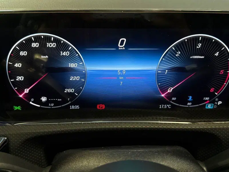 Mercedes-Benz Classe A Sedan nuova a Rimini (9)