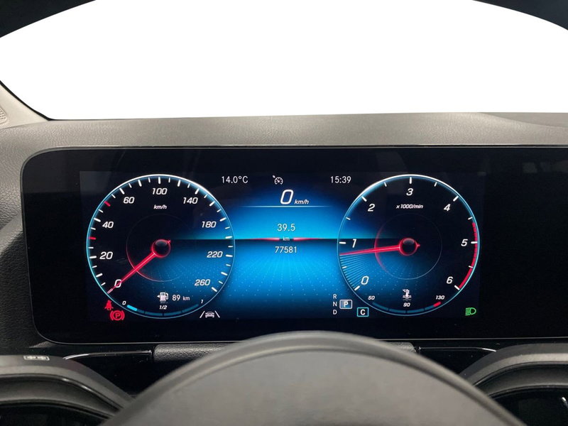 Mercedes-Benz GLA SUV usata a Macerata (9)