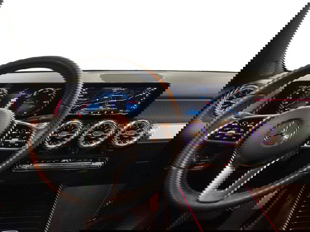 Mercedes-Benz EQB usata a Macerata (11)