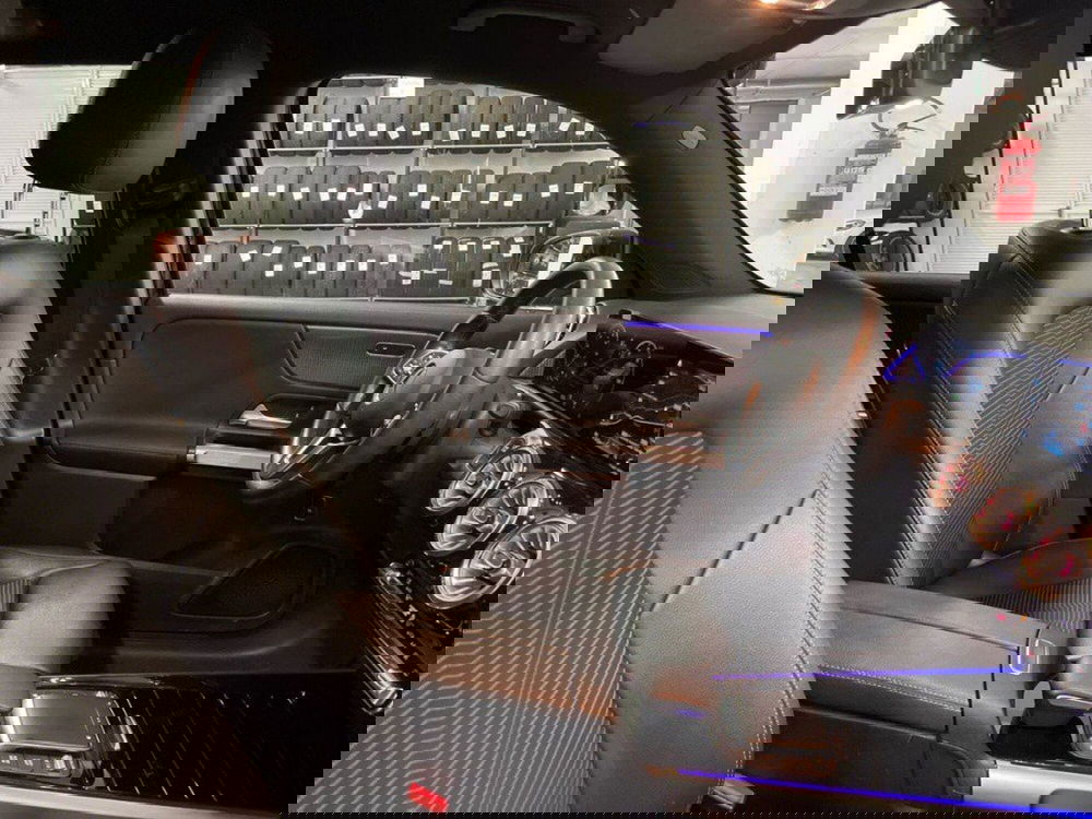 Mercedes-Benz EQB usata a Macerata (14)