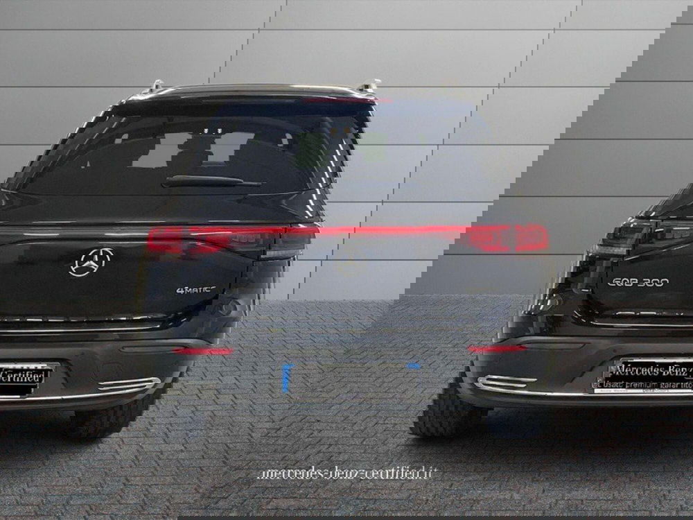 Mercedes-Benz EQB usata a Macerata (4)