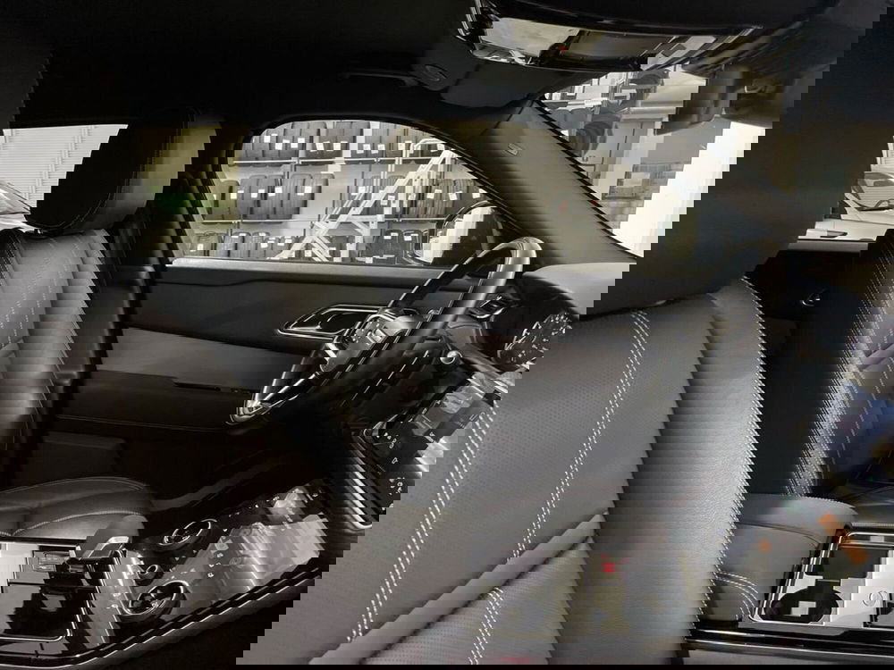 Land Rover Range Rover Velar usata a Macerata (14)