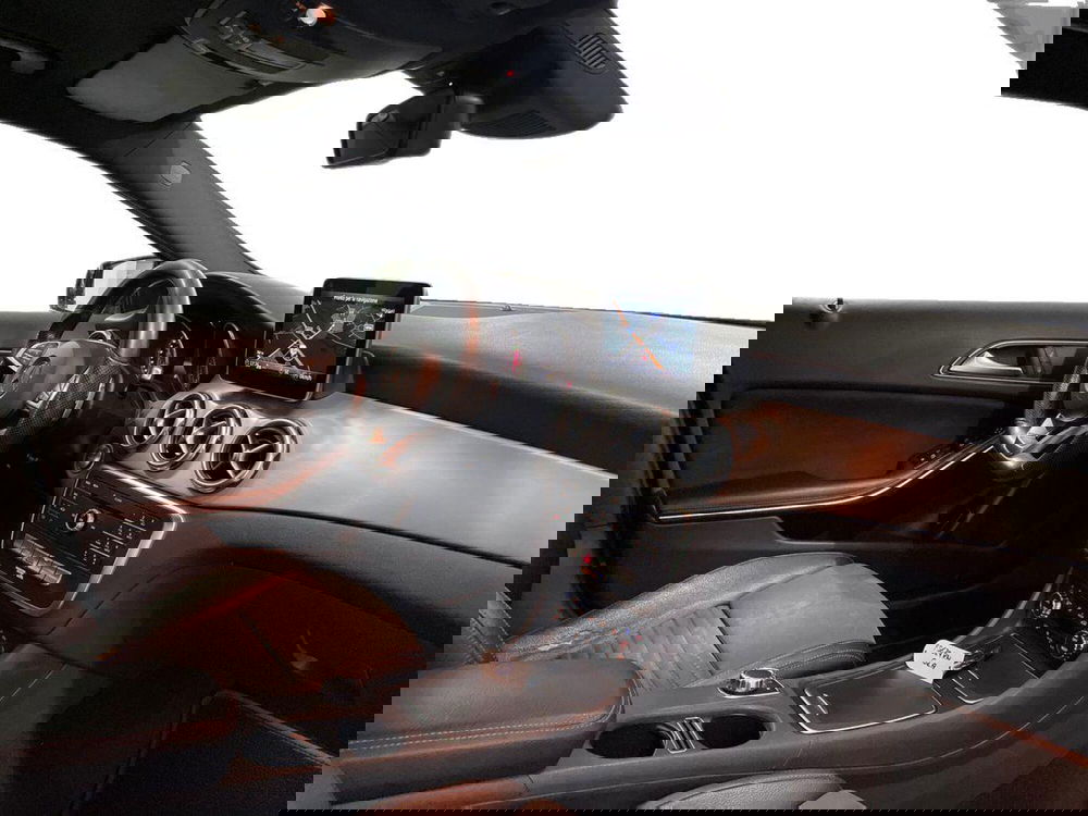 Mercedes-Benz GLA SUV usata a Macerata (12)