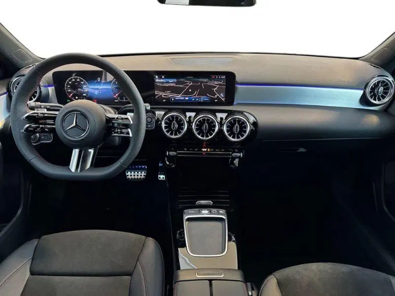 Mercedes-Benz Classe A Sedan nuova a Macerata (11)