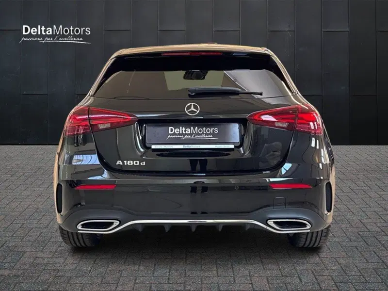 Mercedes-Benz Classe A Sedan nuova a Macerata (4)
