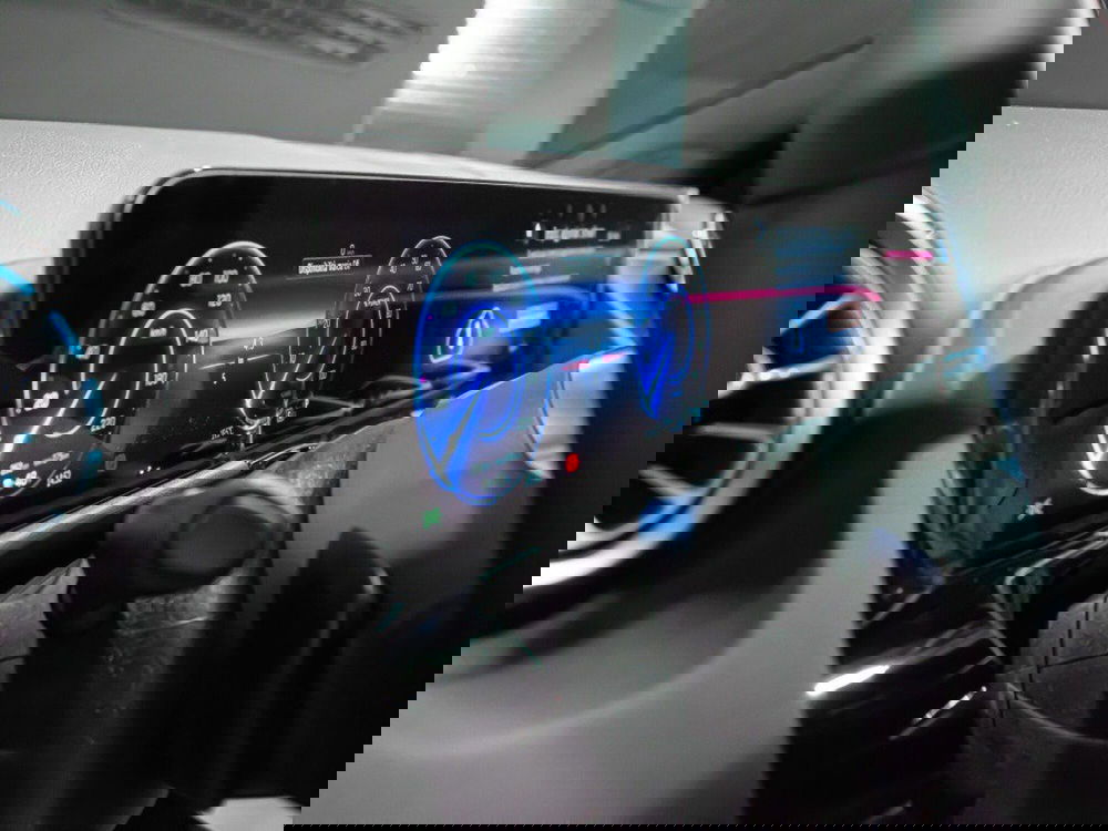 Mercedes-Benz EQA nuova a Macerata (12)