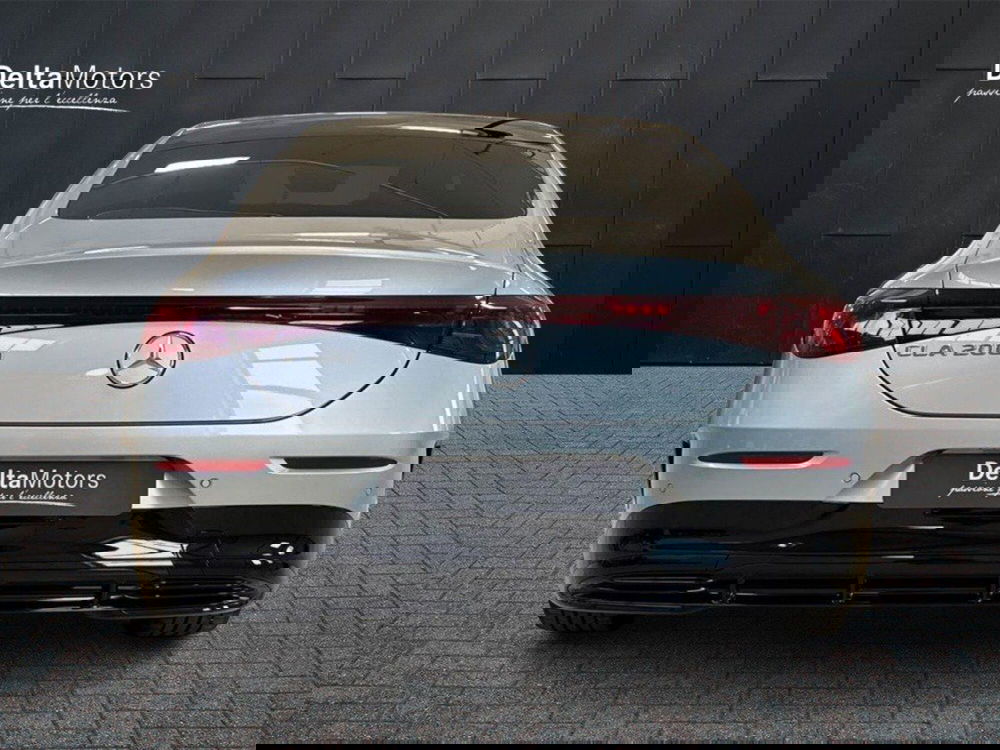 Mercedes-Benz CLA EQ nuova a Macerata (4)