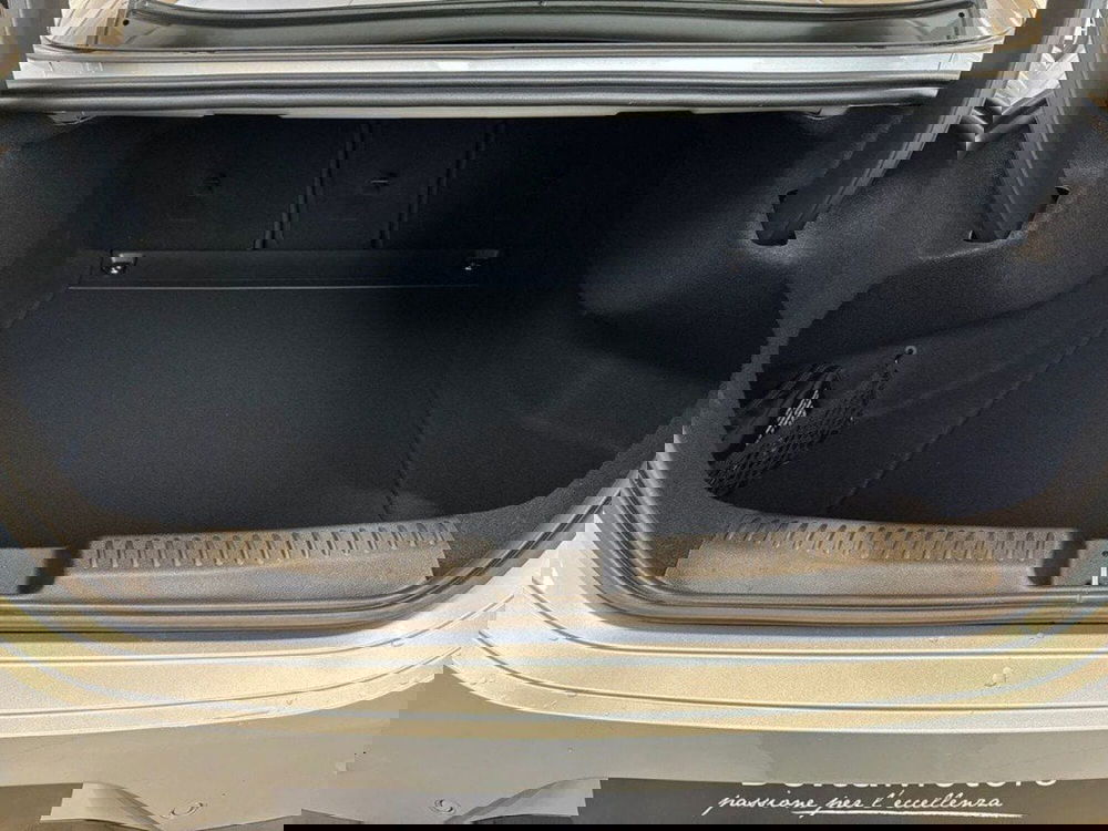 Mercedes-Benz CLA EQ nuova a Macerata (7)