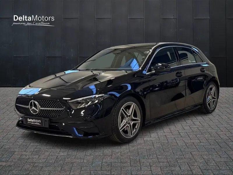 Mercedes-Benz Classe A Sedan nuova a Macerata