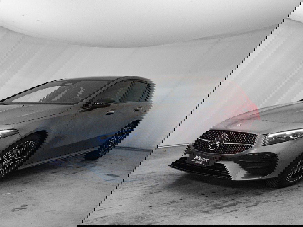 Mercedes-Benz Classe A Sedan nuova a Macerata