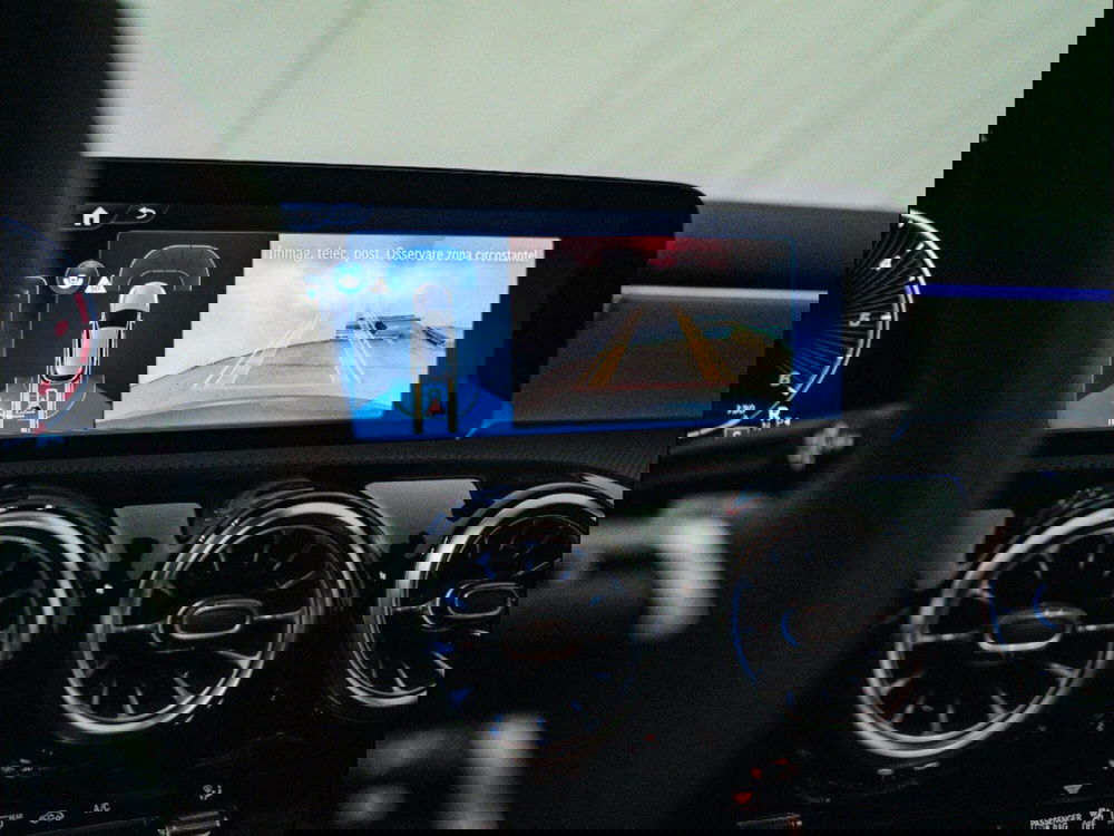 Mercedes-Benz Classe A Sedan nuova a Macerata (16)