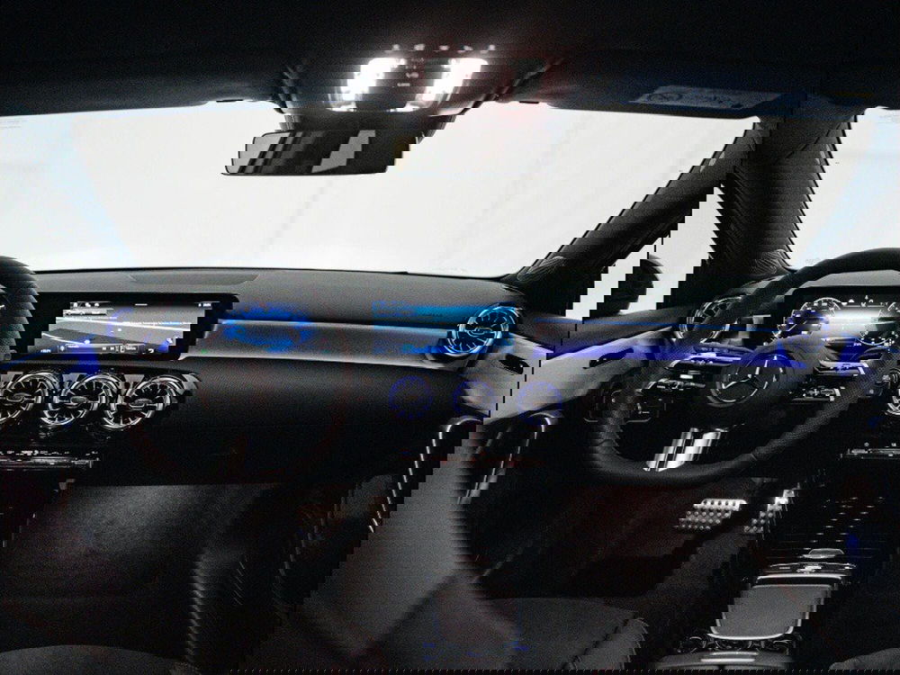 Mercedes-Benz Classe A Sedan nuova a Macerata (17)