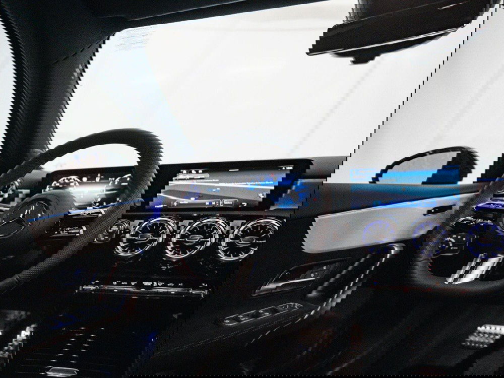 Mercedes-Benz Classe A Sedan nuova a Macerata (18)