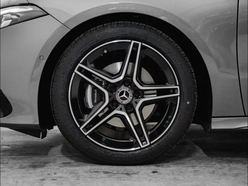 Mercedes-Benz Classe A Sedan nuova a Macerata (7)
