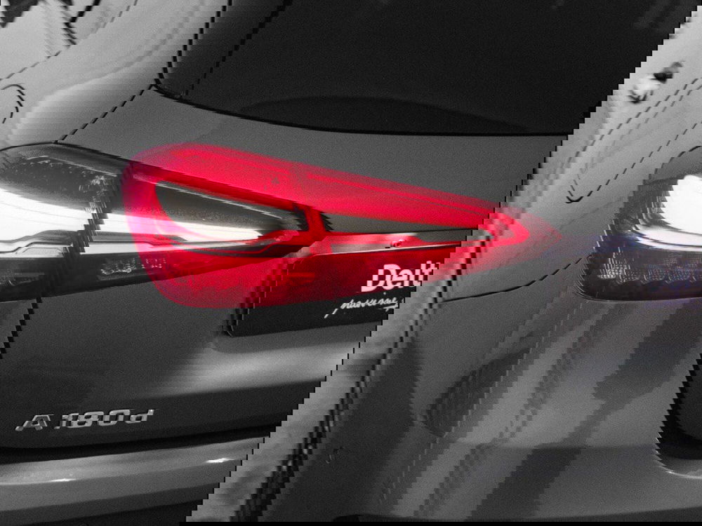 Mercedes-Benz Classe A Sedan nuova a Macerata (8)