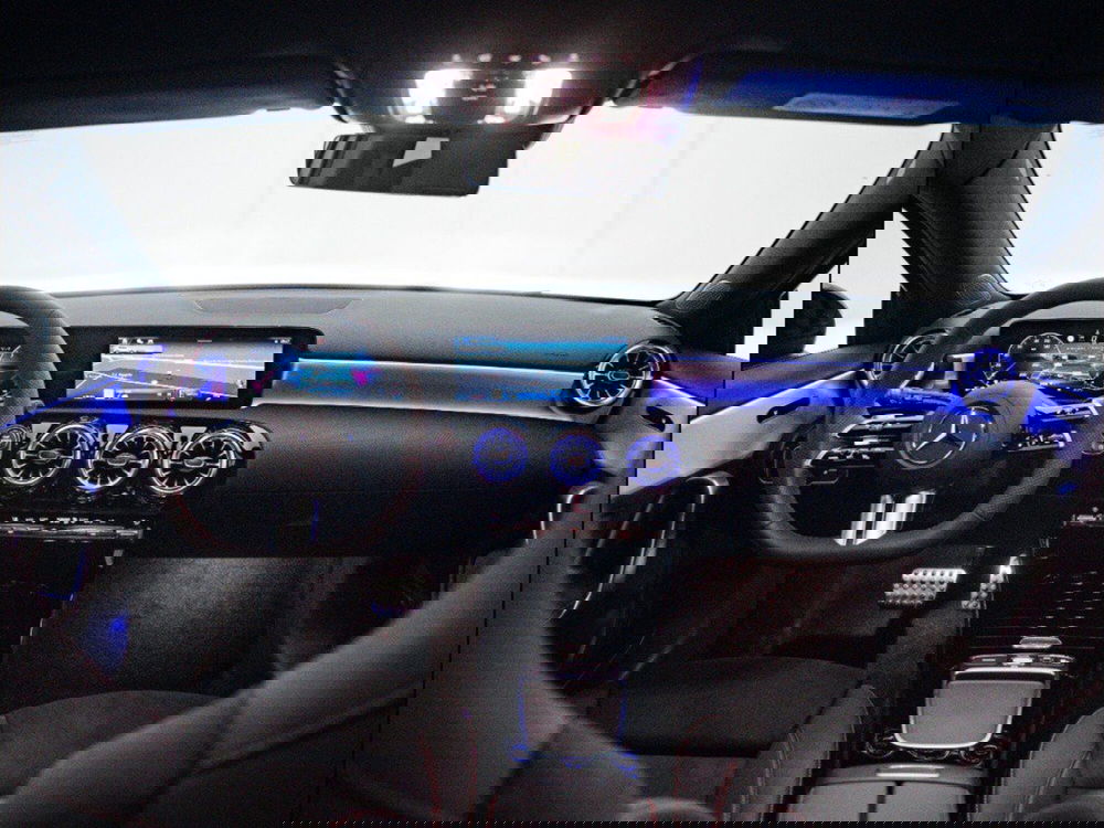 Mercedes-Benz Classe A Sedan nuova a Macerata (11)