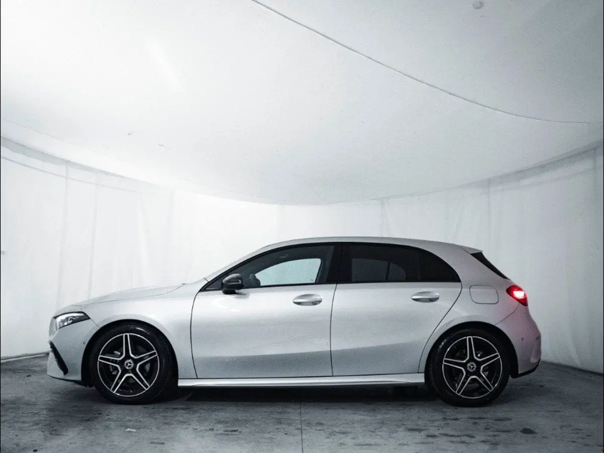Mercedes-Benz Classe A Sedan nuova a Macerata (2)