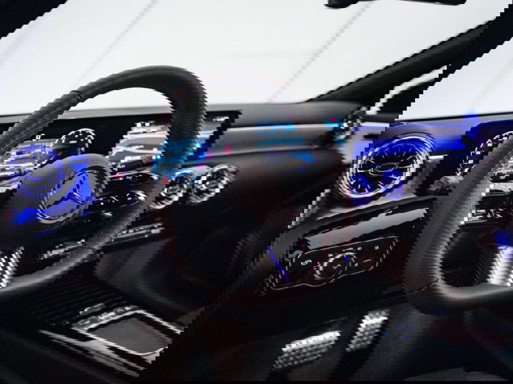 Mercedes-Benz Classe A Sedan nuova a Macerata (8)