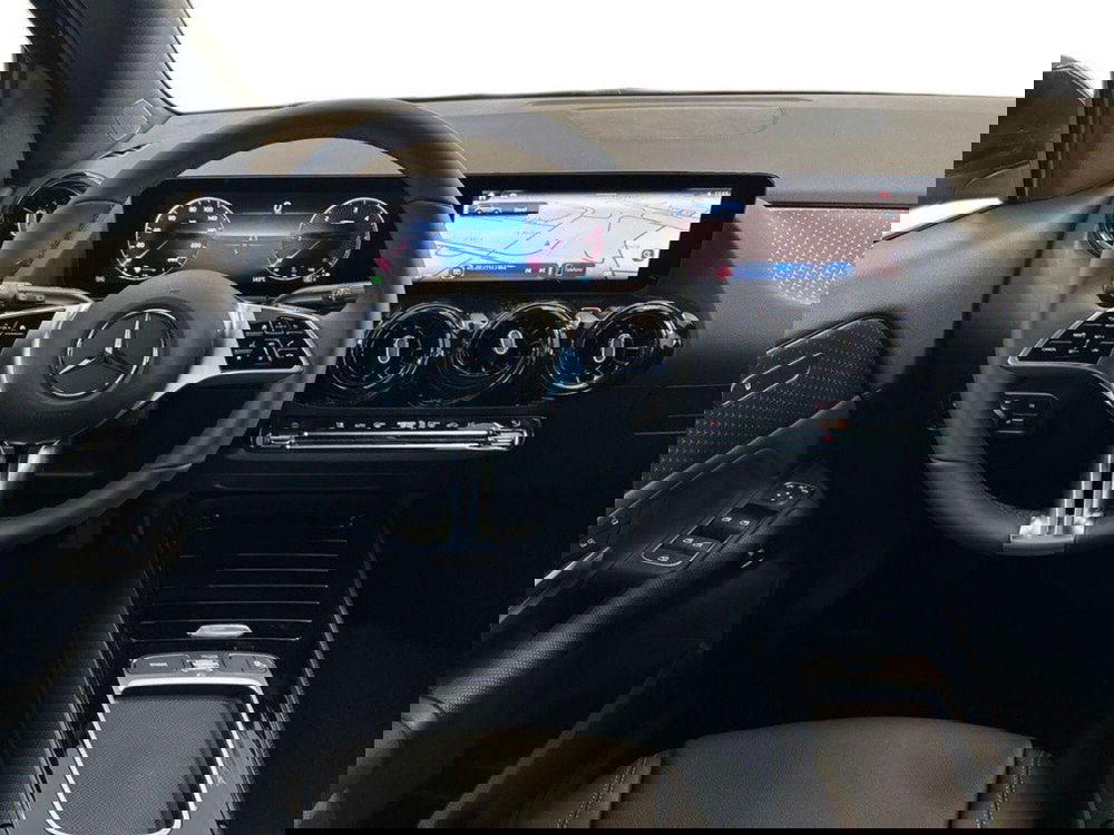 Mercedes-Benz GLA SUV nuova a Macerata (11)