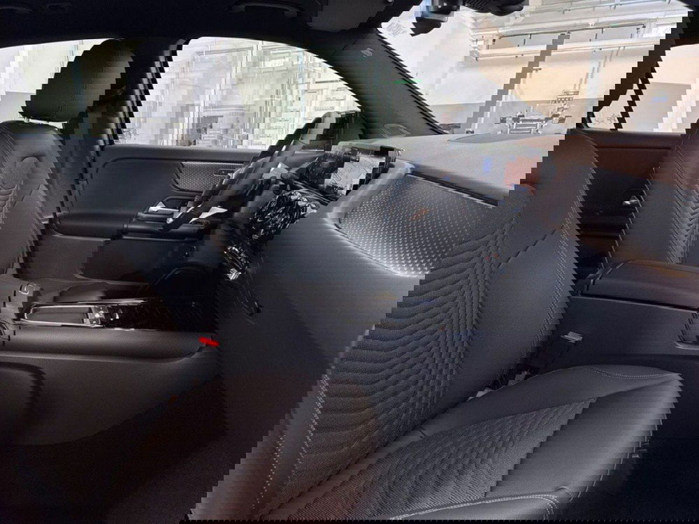 Mercedes-Benz GLA SUV nuova a Macerata (14)