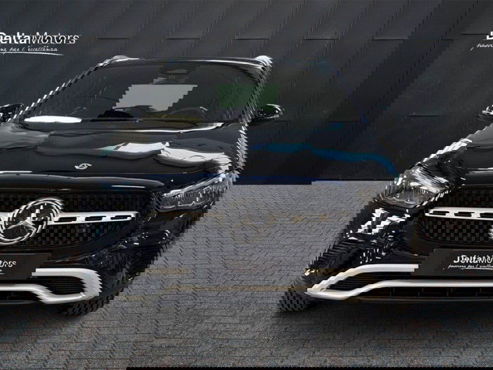 Mercedes-Benz GLA SUV nuova a Macerata (6)