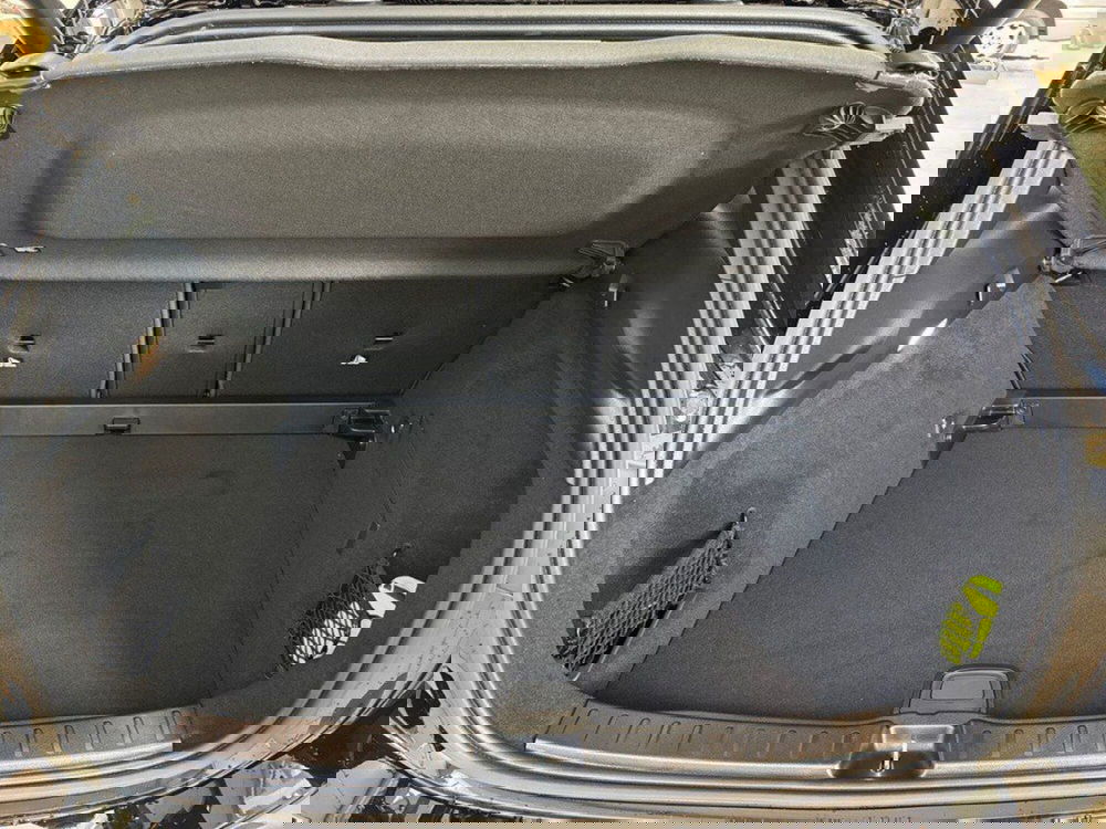 Mercedes-Benz GLA SUV nuova a Macerata (7)