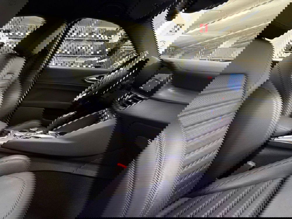 Alfa Romeo Giulia usata a Macerata (14)