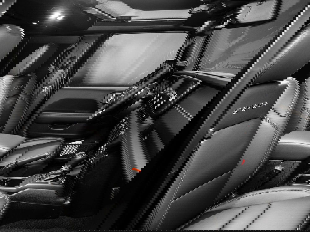 Jeep Wrangler Unlimited nuova a Prato (9)