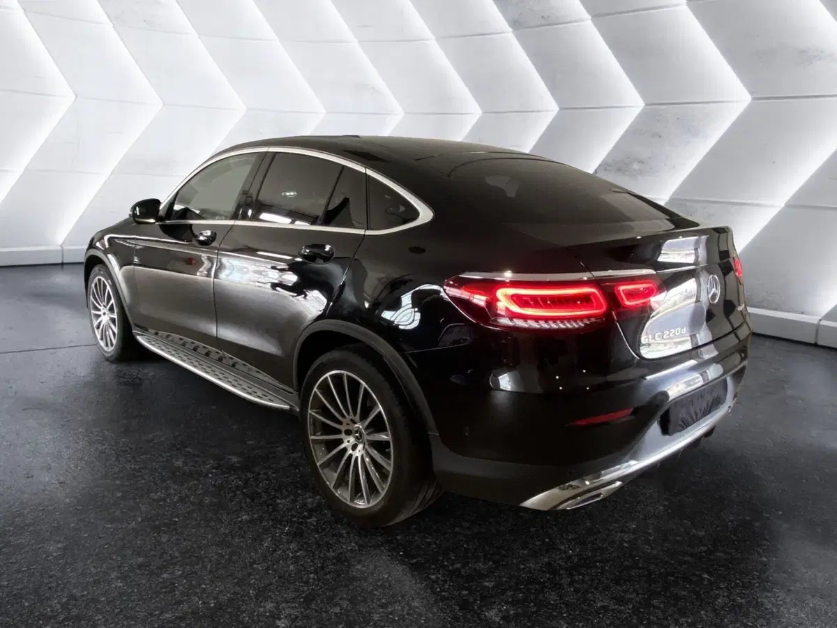 Mercedes-Benz GLC Coupé usata a Napoli (8)
