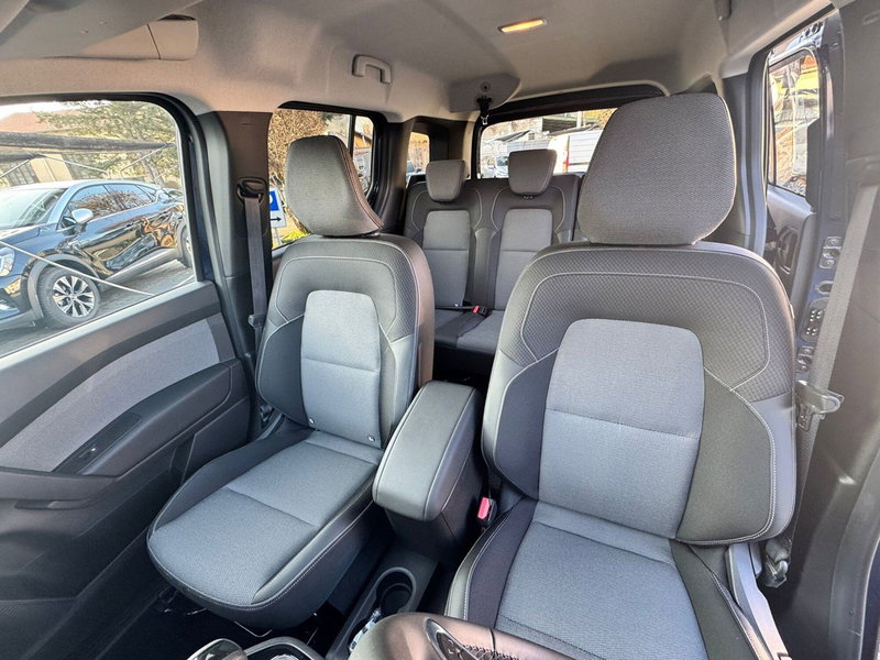 Renault Kangoo nuova a Pavia (16)