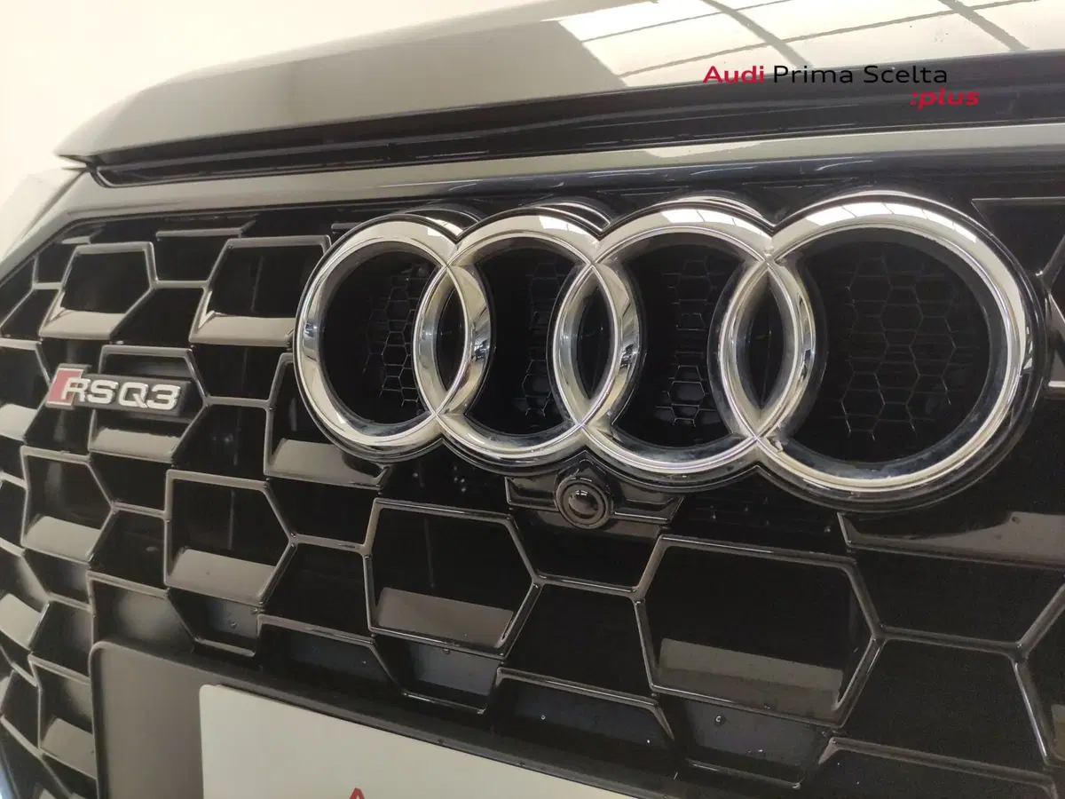 Audi RS Q3 Sportback usata a Avellino (9)