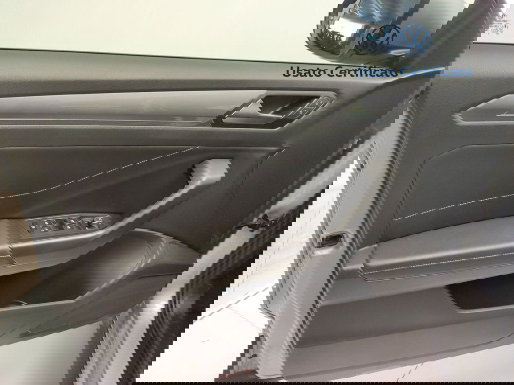 Volkswagen T-Roc usata a Avellino (14)