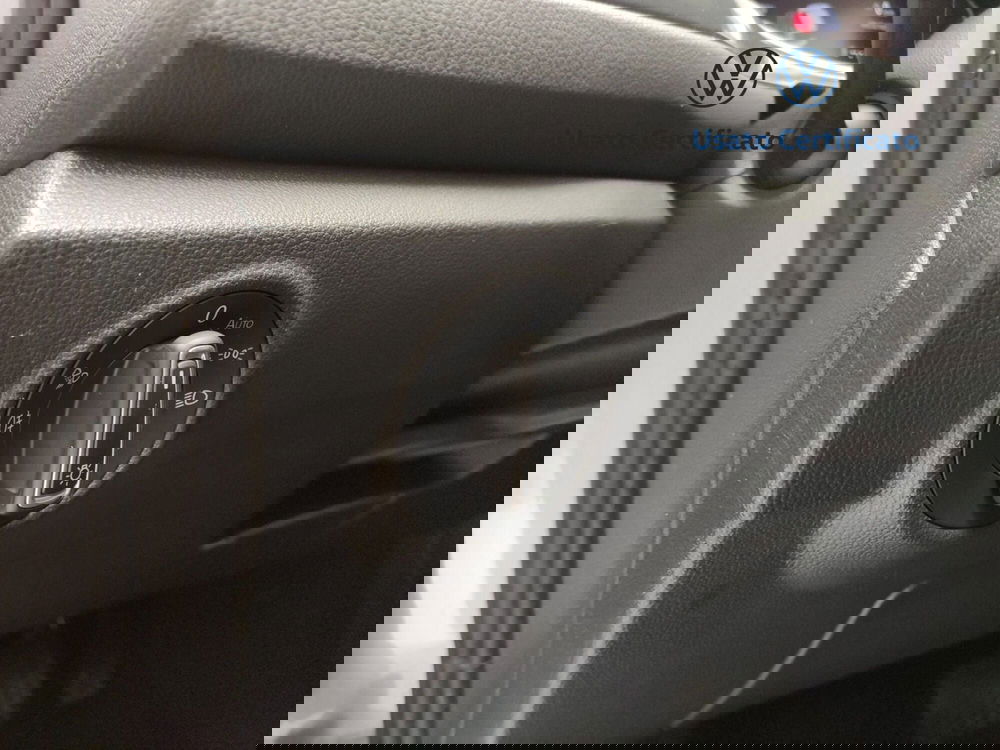 Volkswagen T-Roc usata a Avellino (17)