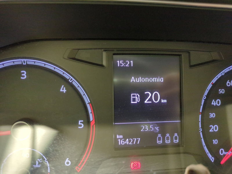 Volkswagen T-Roc usata a Avellino (15)