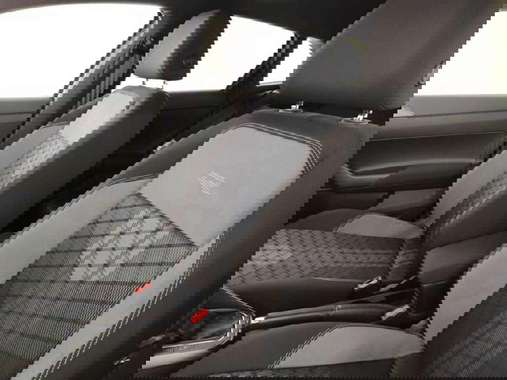 Volkswagen Taigo usata a Massa-Carrara (9)