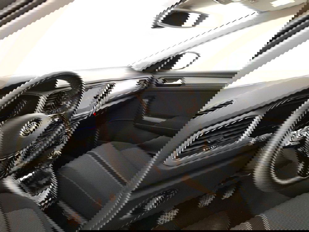 Volkswagen T-Roc usata a Massa-Carrara (8)