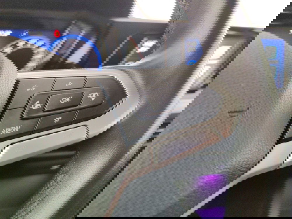 Volkswagen Golf usata a Massa-Carrara (13)