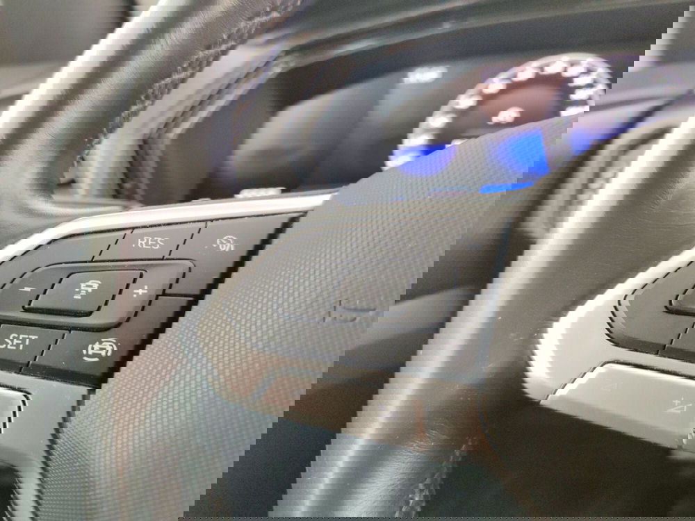 Volkswagen T-Cross usata a Massa-Carrara (14)