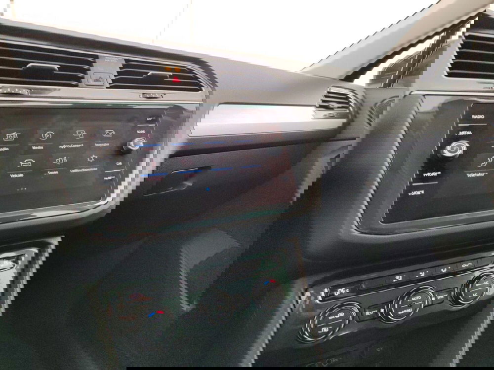 Volkswagen Tiguan usata a Massa-Carrara (11)