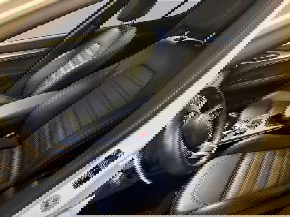 Alfa Romeo Stelvio usata a Milano (10)