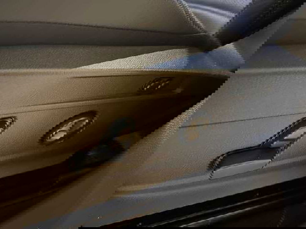 Alfa Romeo Stelvio usata a Milano (17)