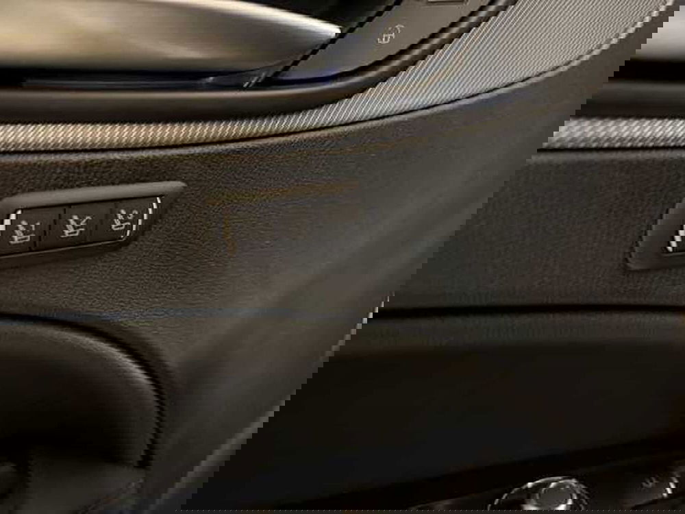 Alfa Romeo Stelvio usata a Milano (18)