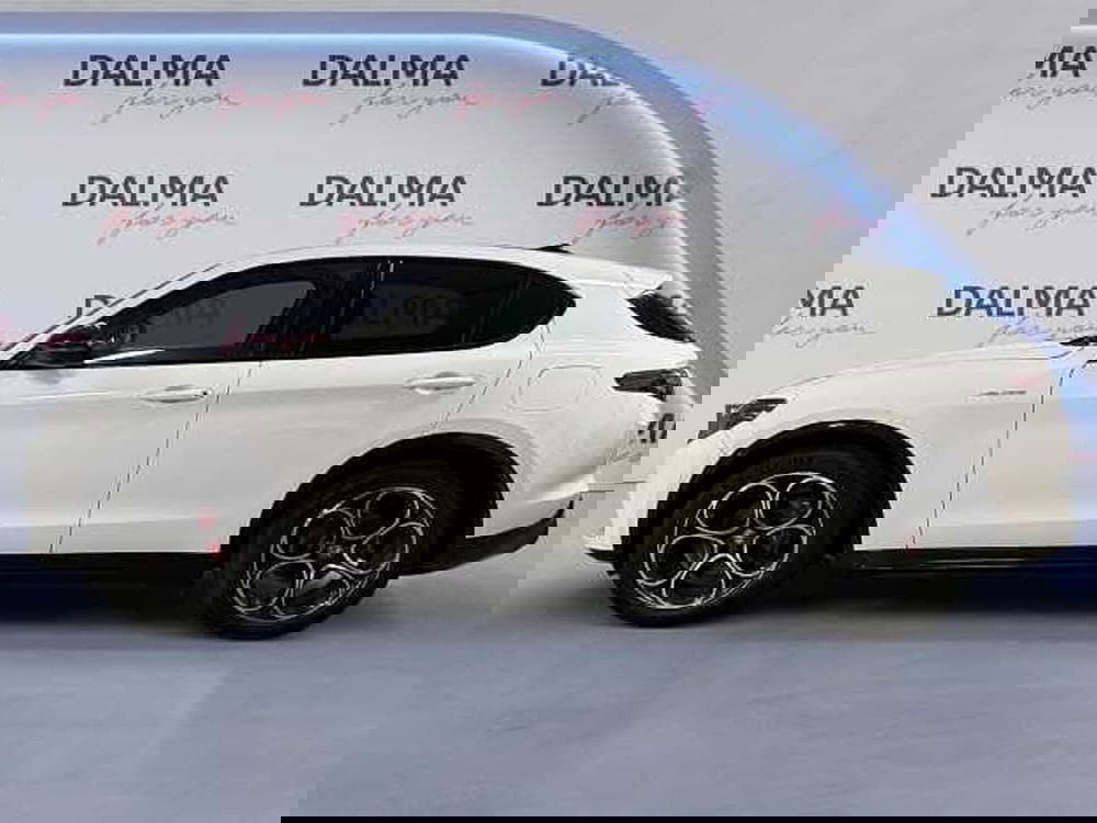 Alfa Romeo Stelvio usata a Milano (2)