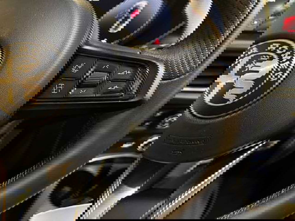 Alfa Romeo Stelvio usata a Milano (20)