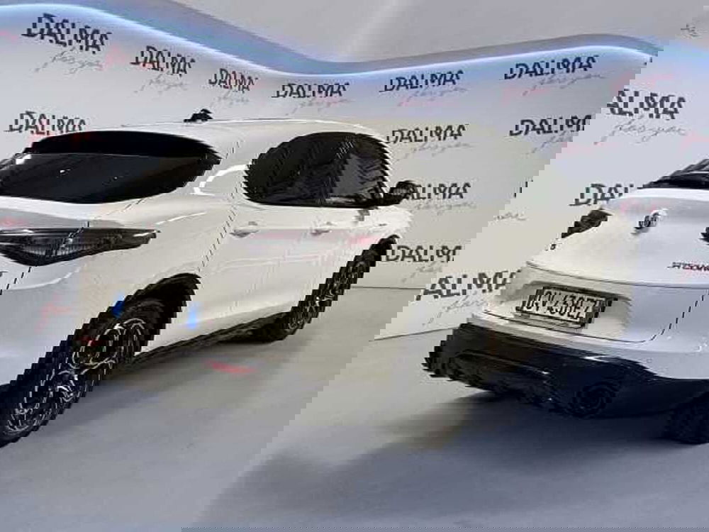 Alfa Romeo Stelvio usata a Milano (5)