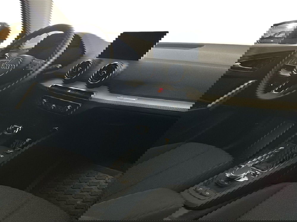 Audi Q2 usata a Napoli (10)