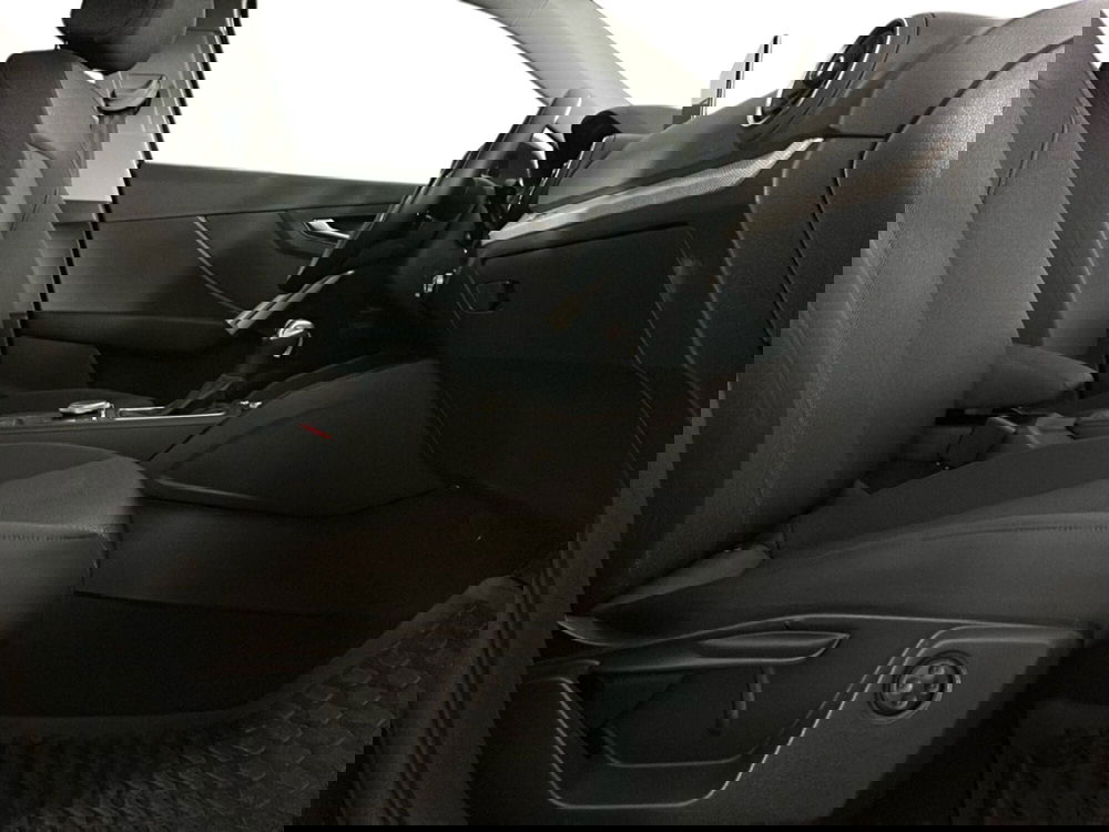 Audi Q2 usata a Napoli (7)