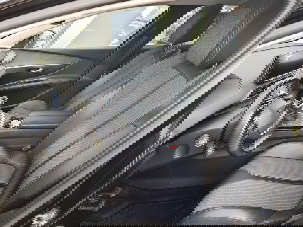 Peugeot 3008 usata a Cremona (9)